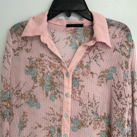 Pink Lipslide Floral Button up Top - Picture 3 of 9